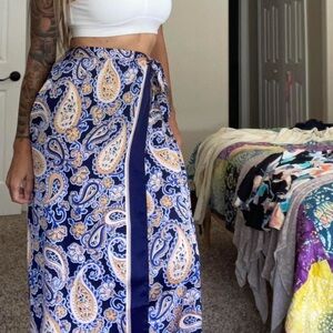 DR2 Blue and Cream Paisley Maxi Skirt